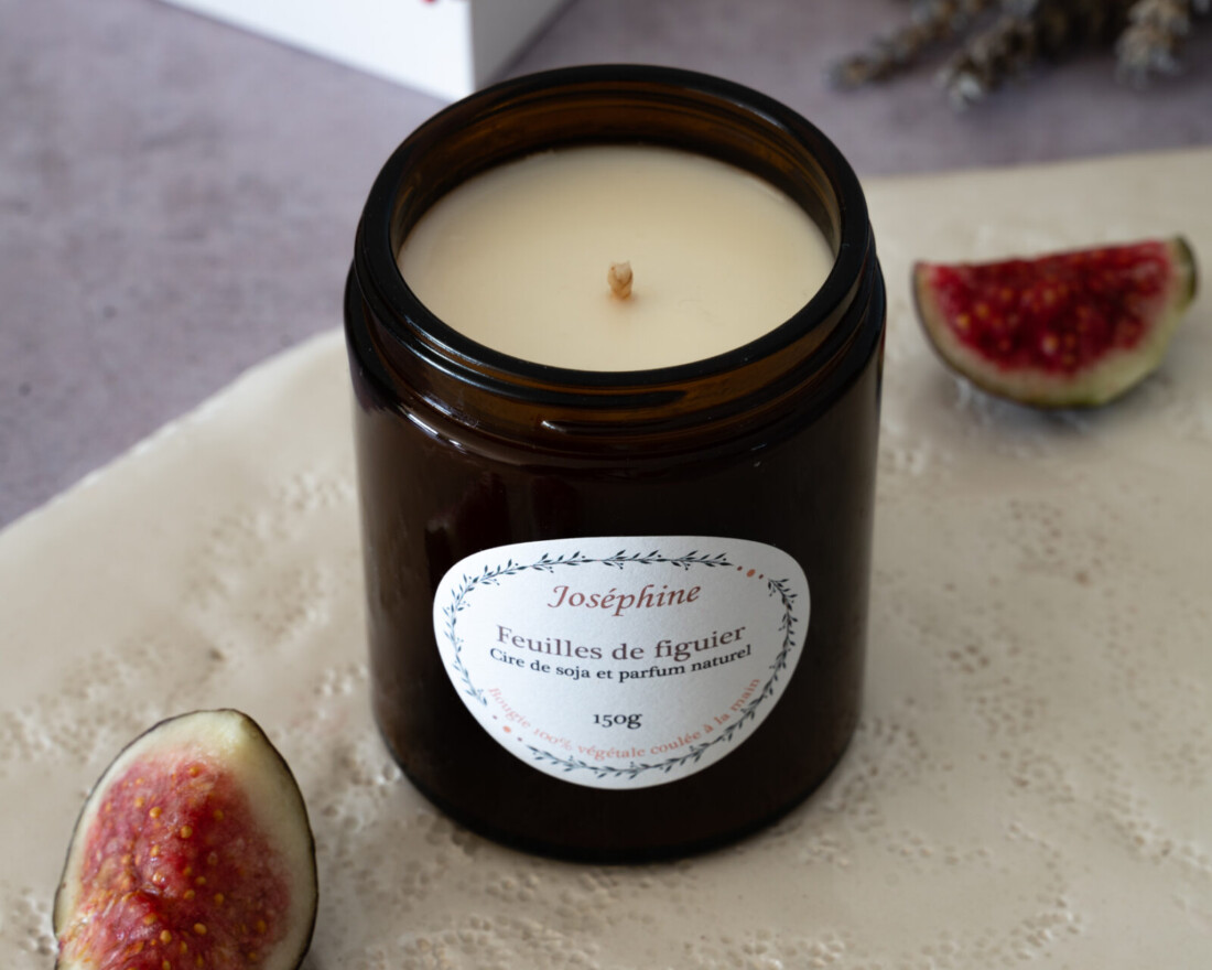 Bougie artisanale naturelle parfumée feuilles de figuier contenant 150 g vue du dessus. Bougies Josephine