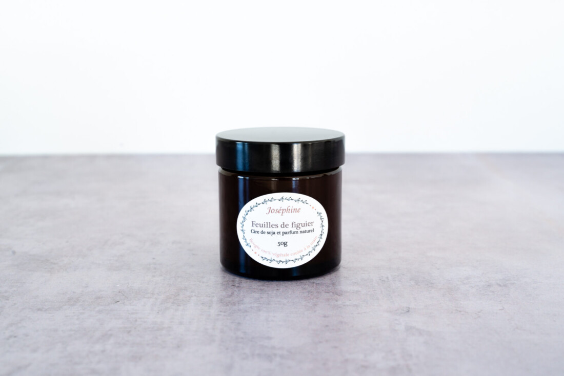 Bougie artisanale parfumée feuilles de figuier 50 grammes. Bougie Joséphine 100% naturelle fabriquée dans le Luberon.