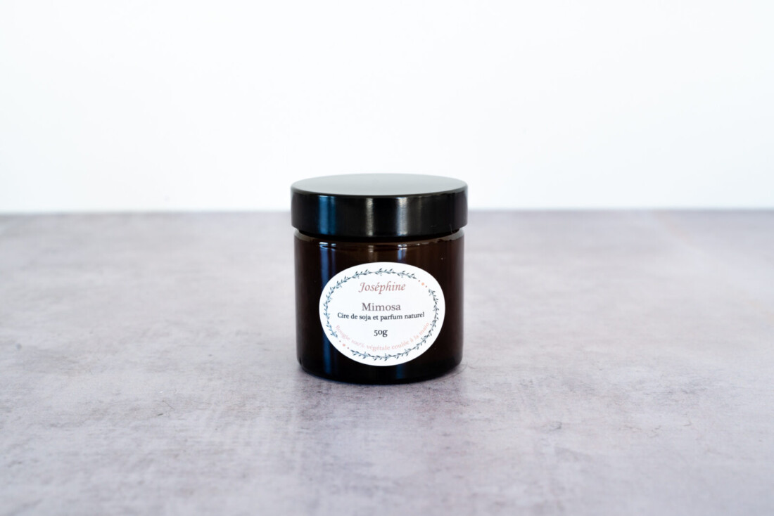Bougie artisanale parfumée mimosa 50 grammes. Bougie Joséphine 100% naturelle fabriquée dans le Luberon.