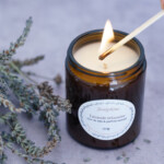 bougie parfumee lavande relaxante allumee 150g