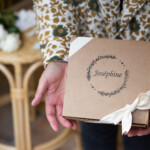 Coffret cadeau Joséphine fermé par un ruban